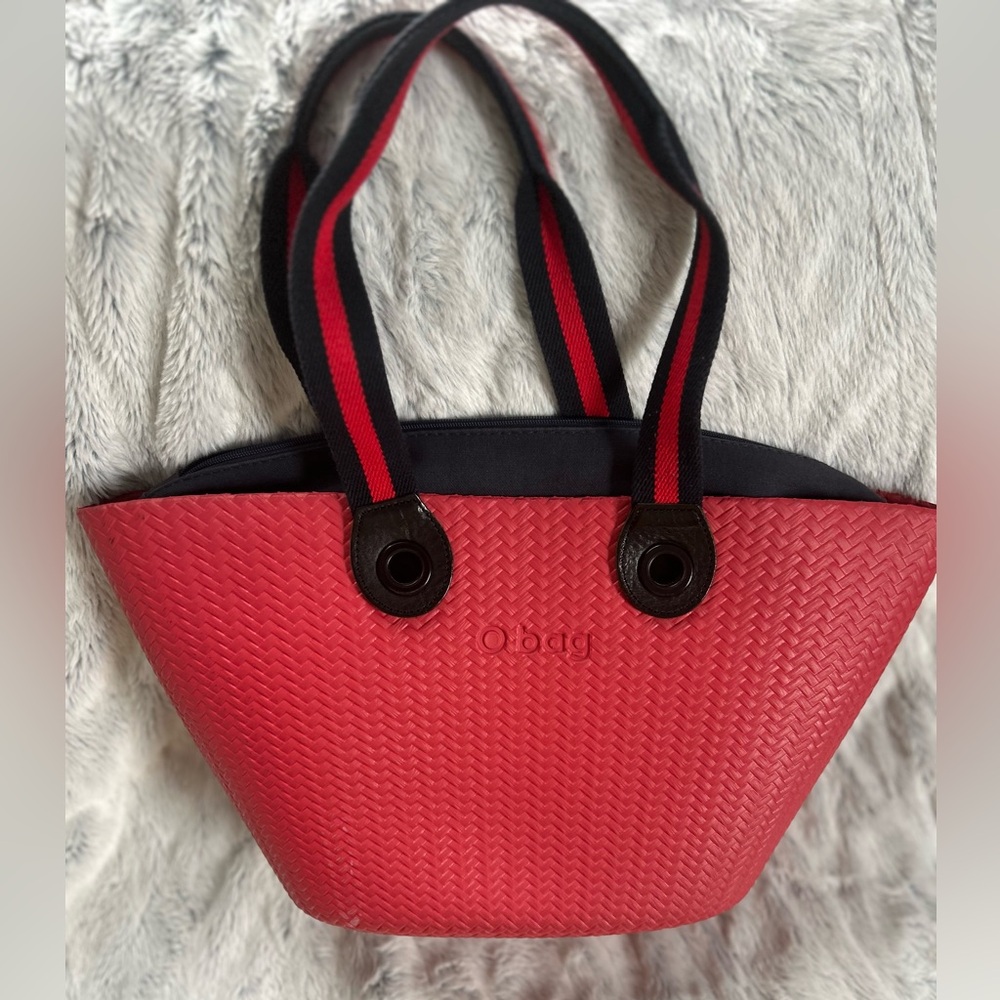 O BAG RED AND NAVY - Picture 1 of 4